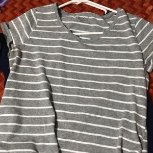 Short sleeve maternity shirts